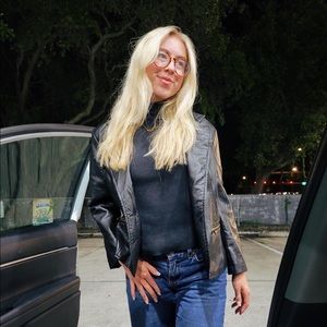 Meet your Posher, Lily